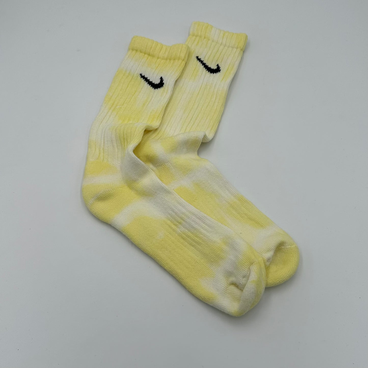 Nike Tie Dye Socks Neon Yellow - EV8 SoCal